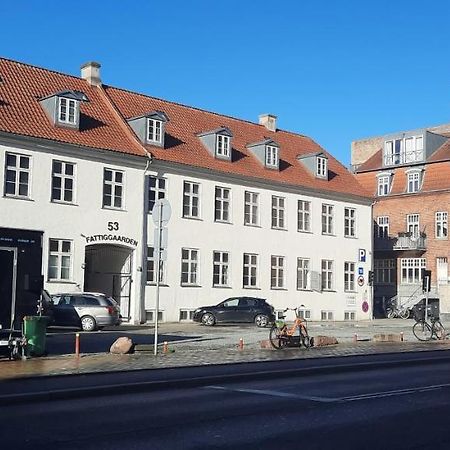 Wooden Box With Sleeping Amenities Vindegade 53E Hotel Odense Exterior photo